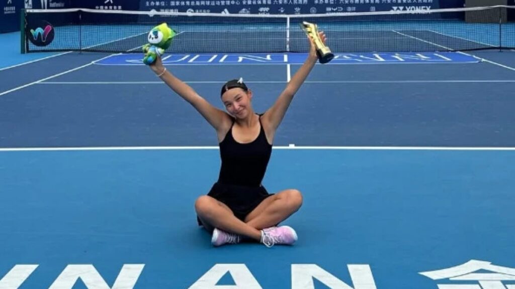Теннисистка Аружан Сагандыкова выиграла турнир серии ITF в одиночном разряде Сагандыкова