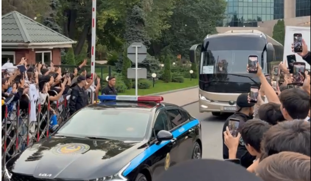 Высокопоставленным лицам отказали: кто живет вместе с футболистами «Реала» в отеле в Алматы