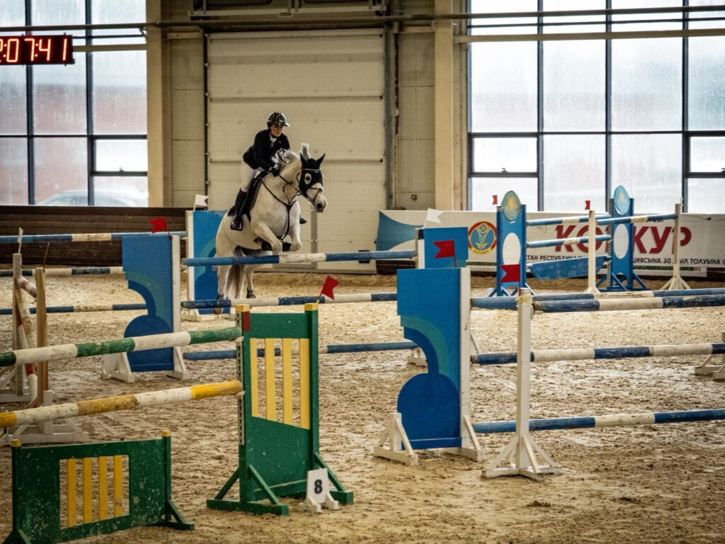 В Астане завершился чемпионат Казахстана по конкуру: кто стал абсолютным победителем конкур