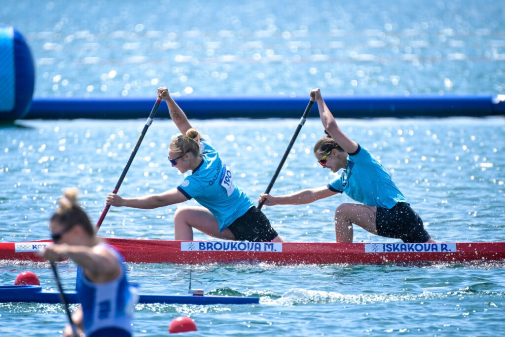 Казахстанцы завоевали два золота на Чемпионате Азии по гребле на байдарках Казахстанские гребцы